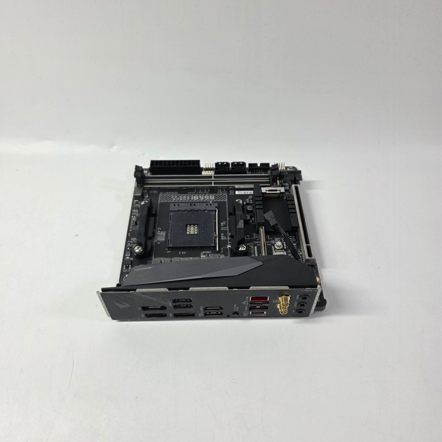 Gigabyte MPG B550I Gaming Edge AM4 Mini-ITX AMD DDR4 Motherboard