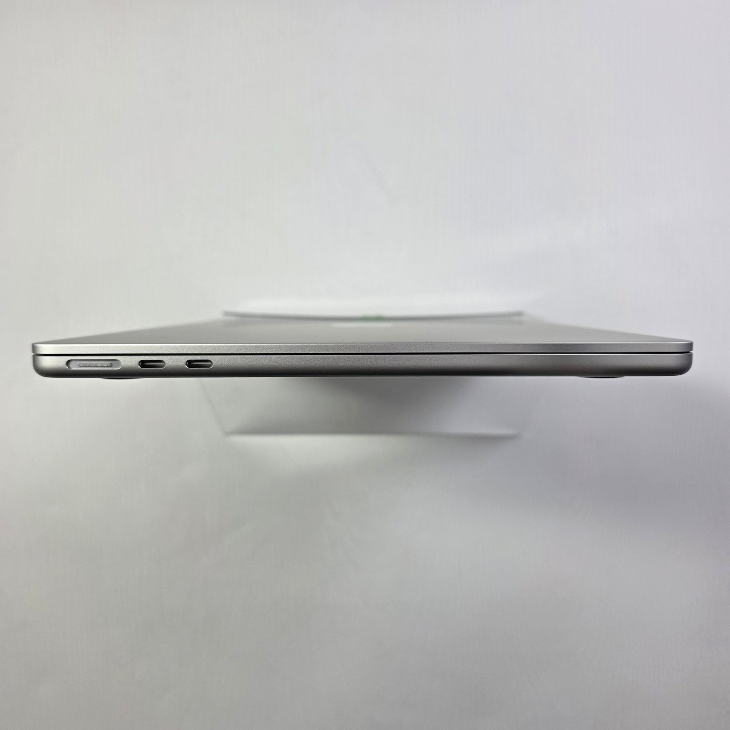 2025 Apple MacBook Air 13.6" M4 10C GPU 4.5GHz 16GB RAM 256GB SSD MW0W3LL/A