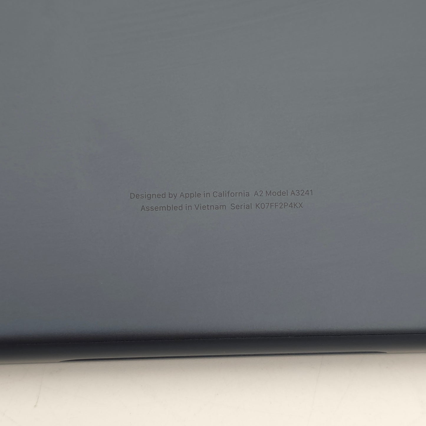 2025 Apple MacBook Air 15" M4 16GB RAM 512GB SSD MW1M3LL/A