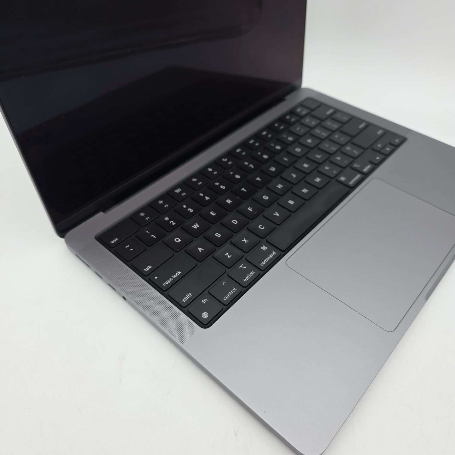 2023 Apple MacBook Pro 14" M3 4.0GHz 8GB RAM 512GB SSD