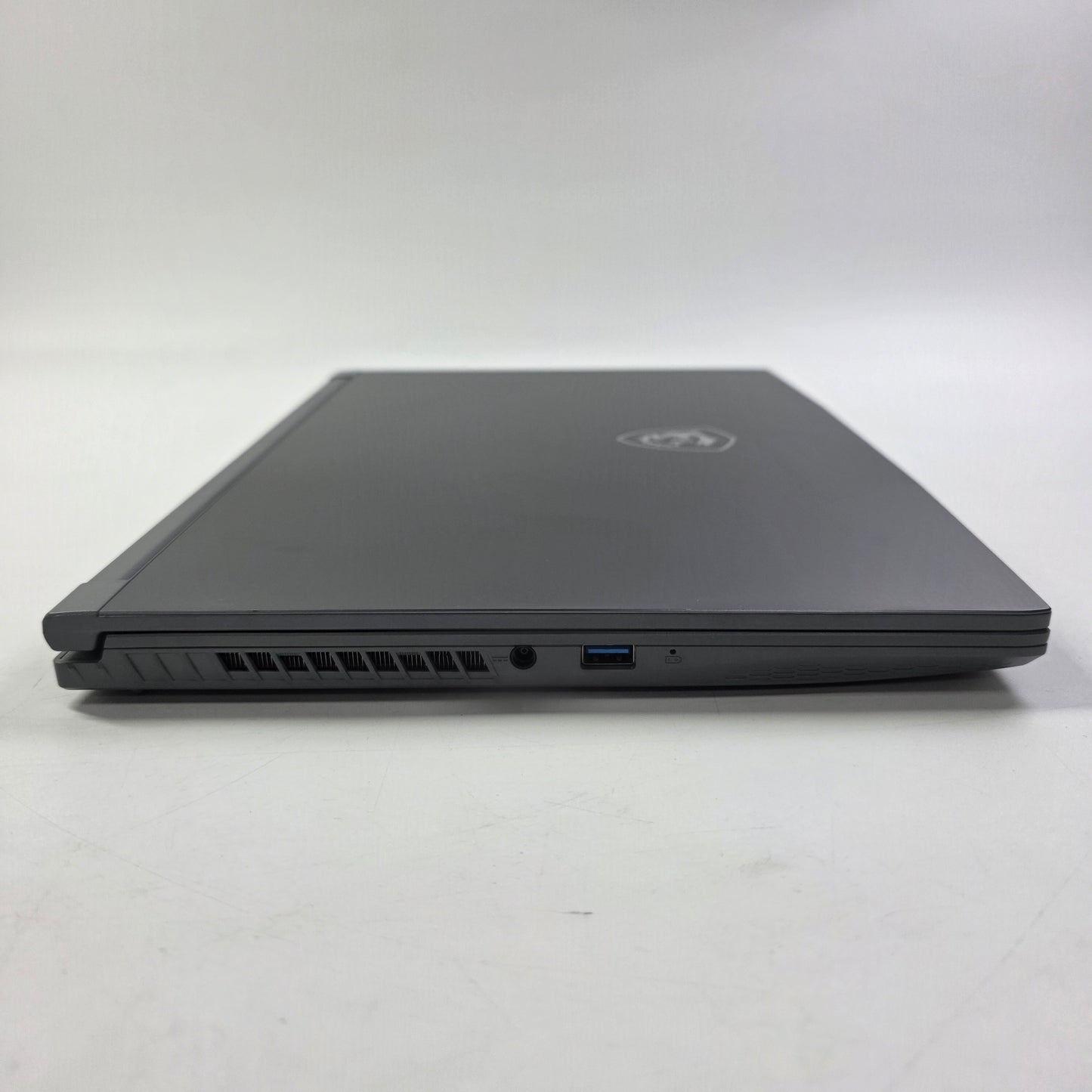MSI Thin A15 B7UC 15.6" ryzen 5 7533HS 3.3GHz 8GB RAM 500GB SSD GeForce RTX 3050