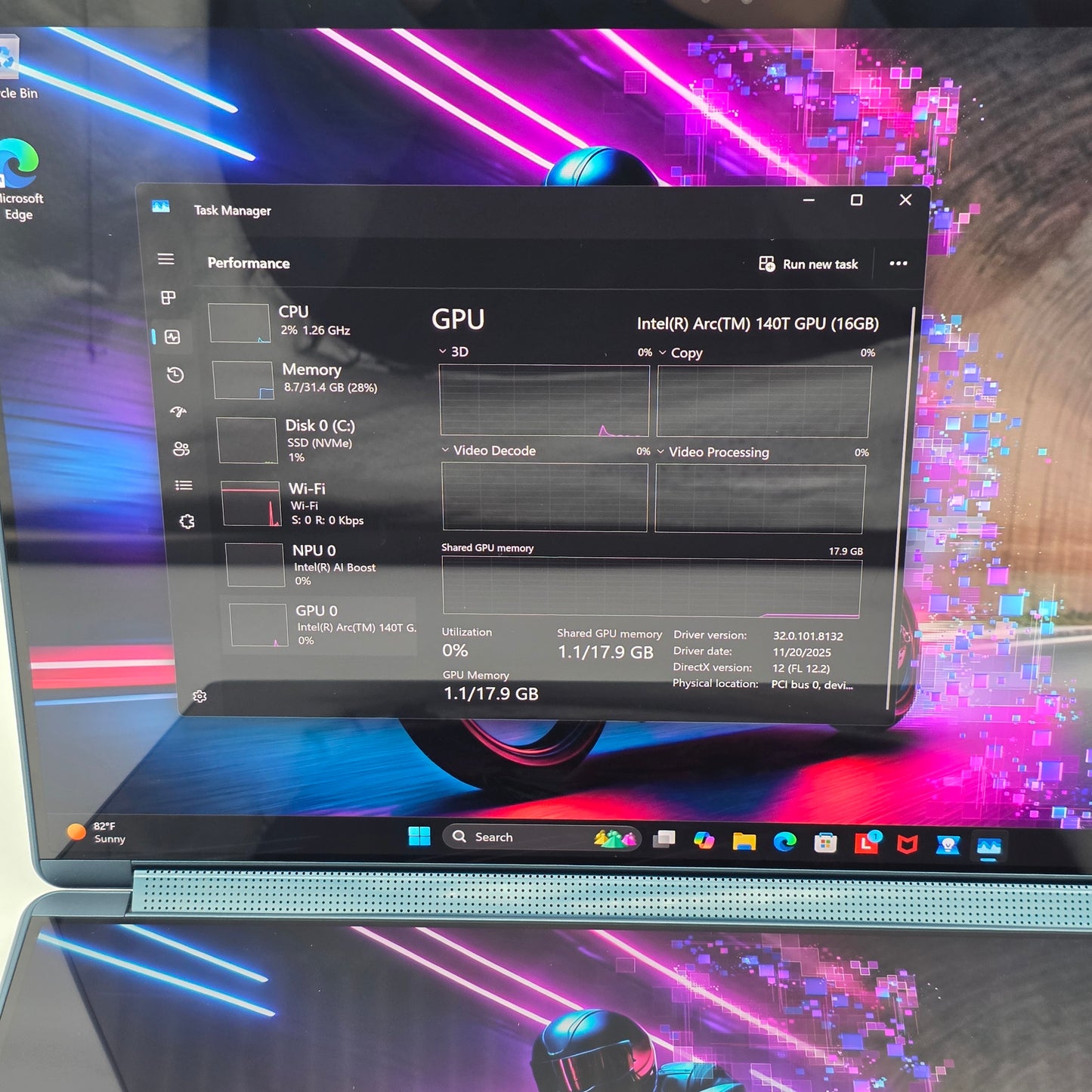 Lenovo Yoga Book 9 14IAH10 14" Core Ultra 7 255H 2.0GHz 32GB RAM 1TB SSD