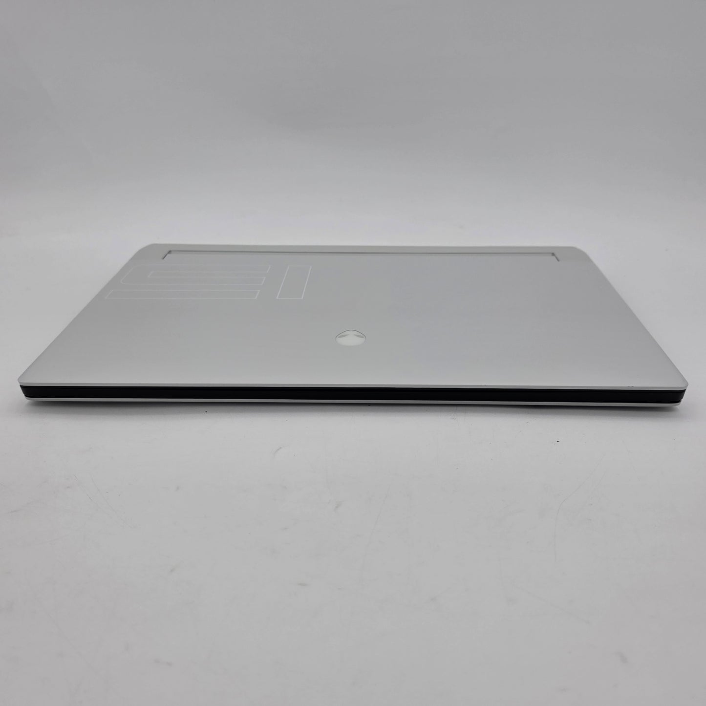 Alienware X15 R1 15.6" i9-11900H 2.5GHz 32GB RAM 2TB SSD GeForce RTX 3080