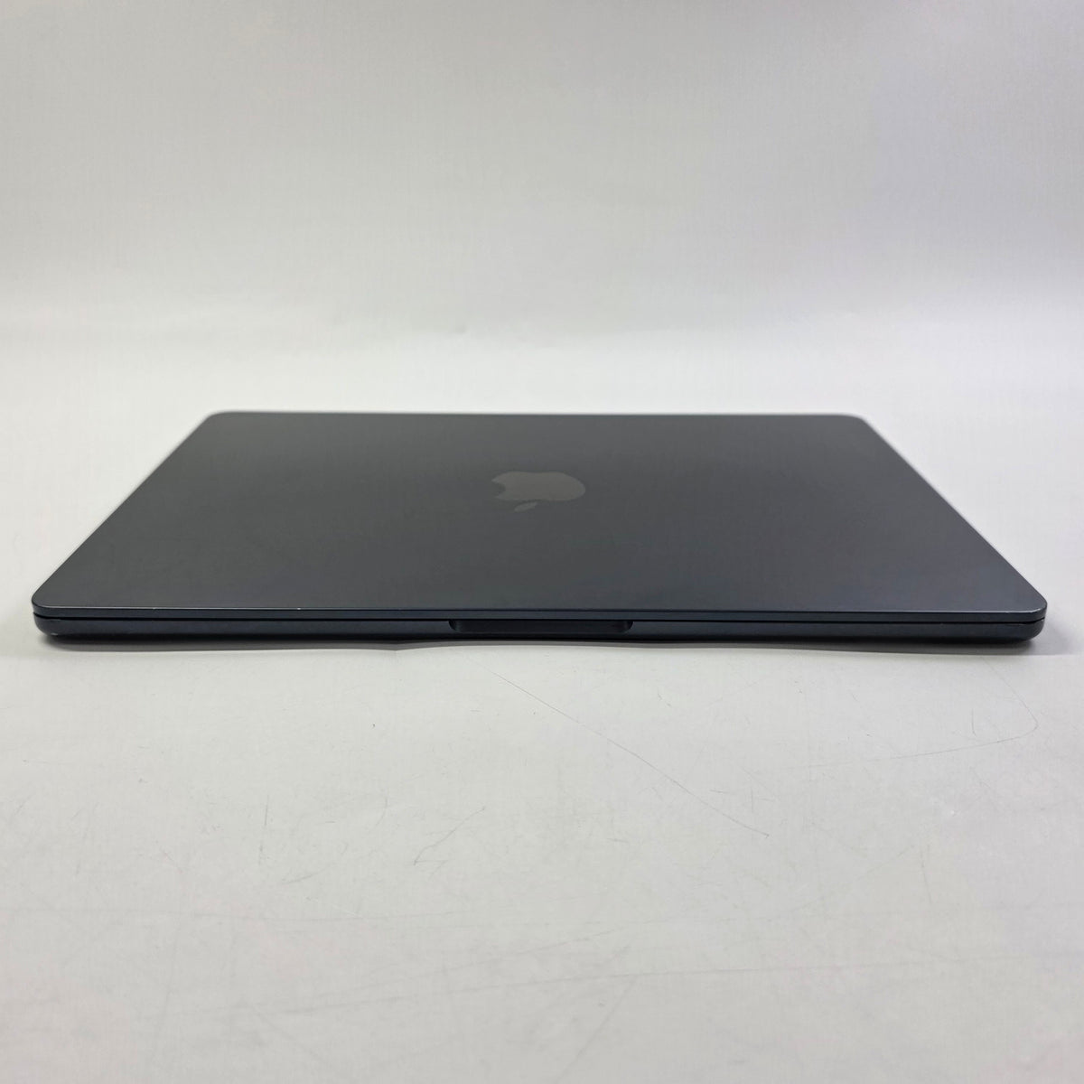 2022 Apple MacBook Air 13.6" M2 8C GPU 3.5GHz 8GB RAM 256GB SSD MLY33LL/A