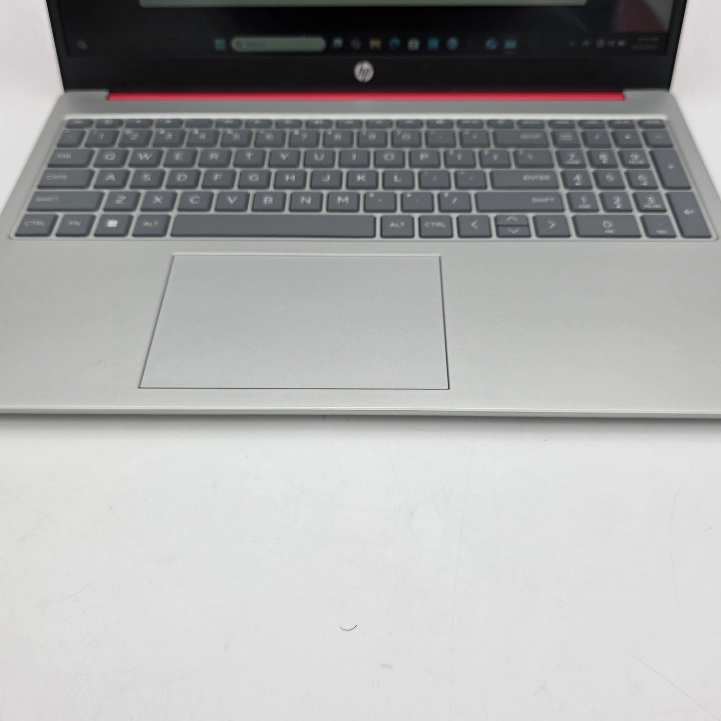 HP Pavilion 15-fd0083wm 15.6" Celeron N200 1.0GHz 4GB RAM 128GB SSD