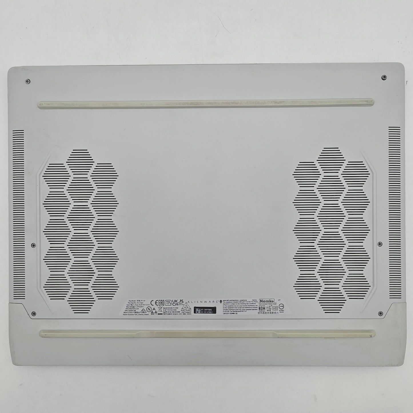 Alienware X15 R1 15.6" i9-11900H 2.5GHz 32GB RAM 2TB SSD GeForce RTX 3080