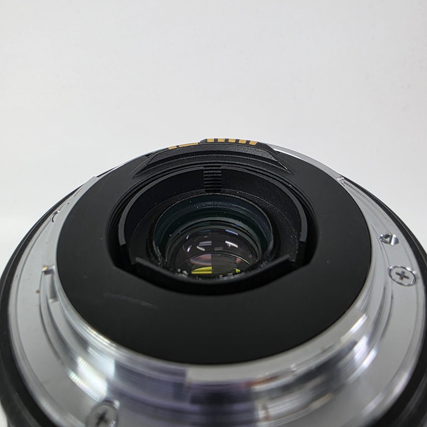 Tamron 28-300mm f/3.5-6.3 28-300mm f/3.5-6.3 EF Mount Auto & Manual Lens