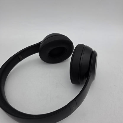 Beats Solo3 Wireless On-Ear Bluetooth Headphones Black A1796