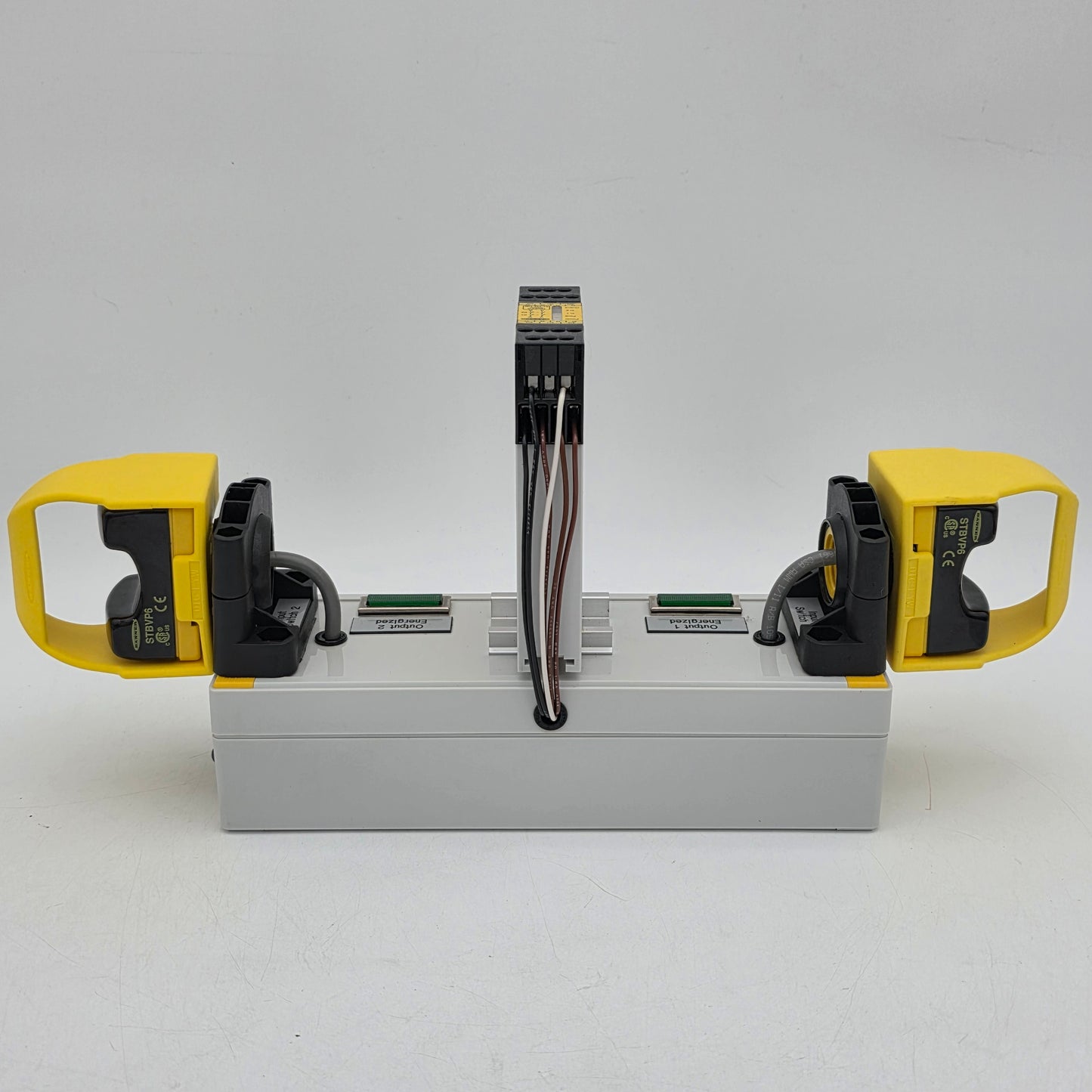 Banner Duo-Touch Two-Hand Control Kit Safety Relay AT-FM-10K