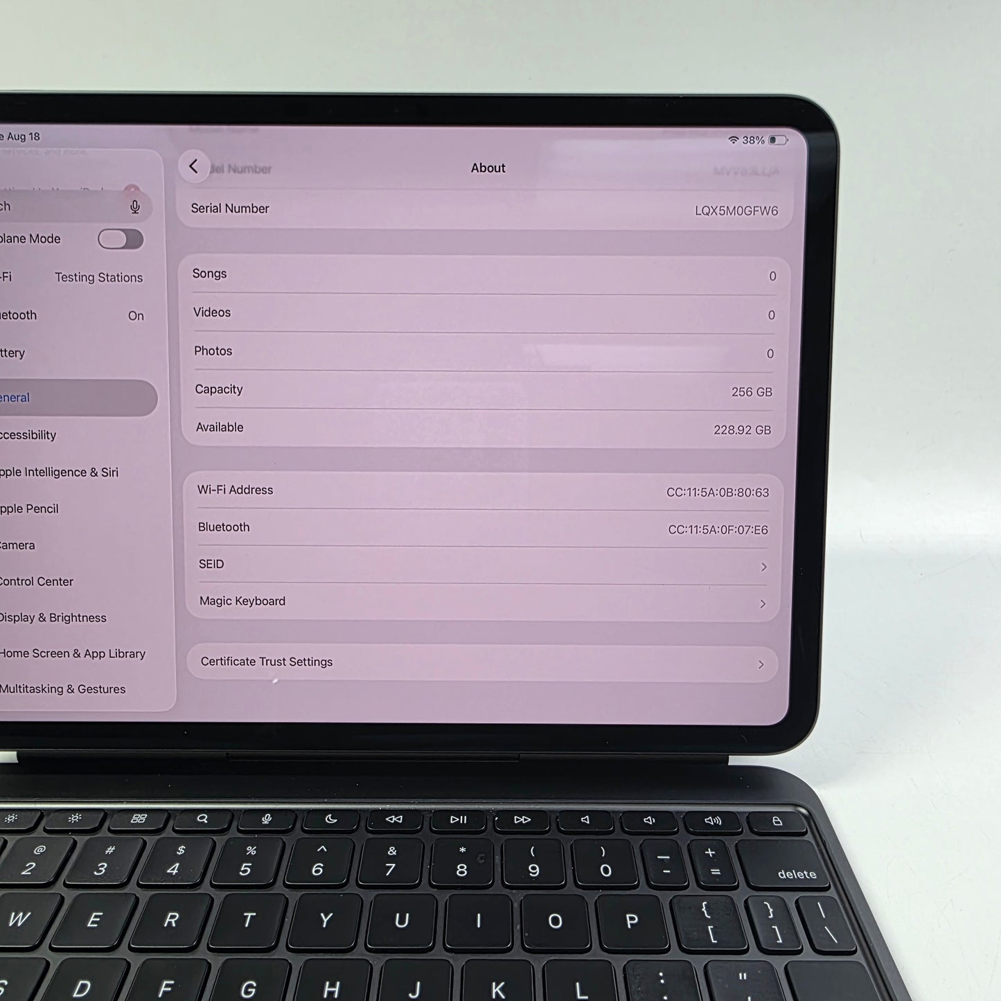 WiFi Only Apple iPad Pro 11" M4 256GB Space Black MVV83LL/A
