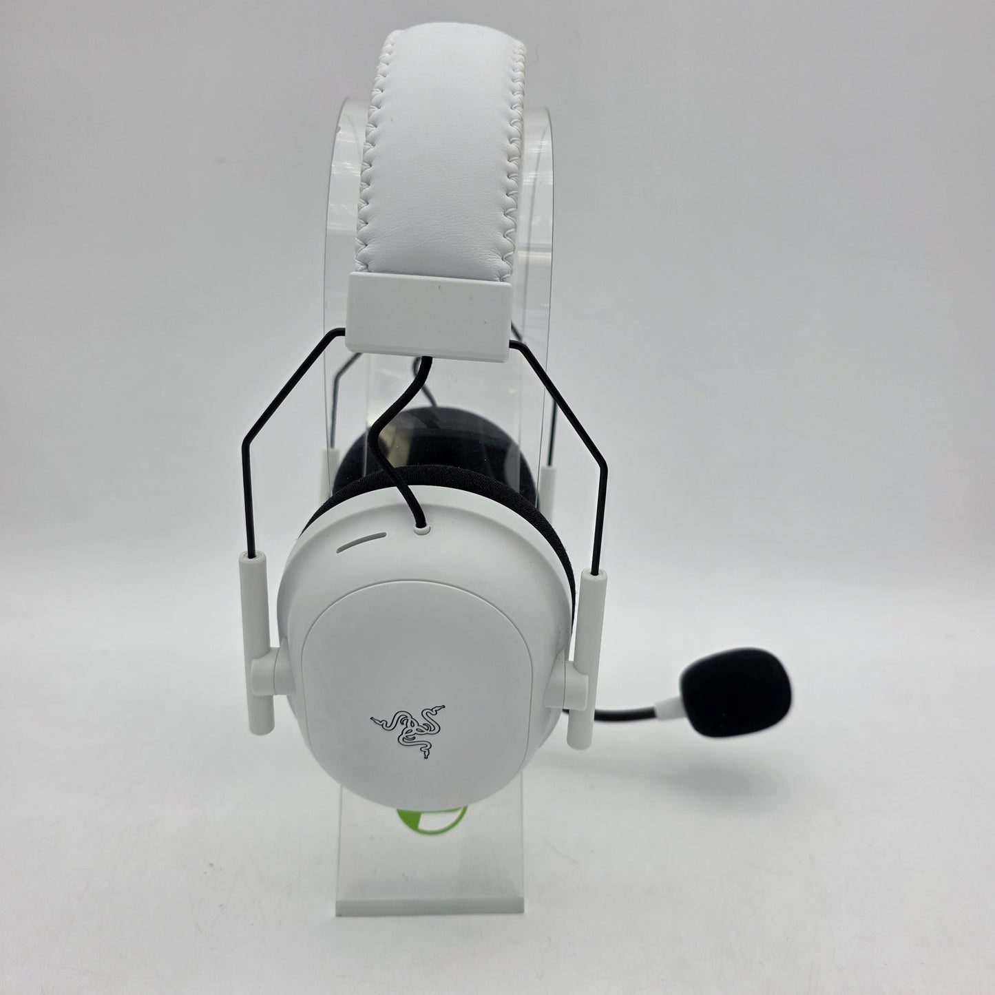 Razer BLACKSHARK V2 Gaming Headset White RZ04-04530600