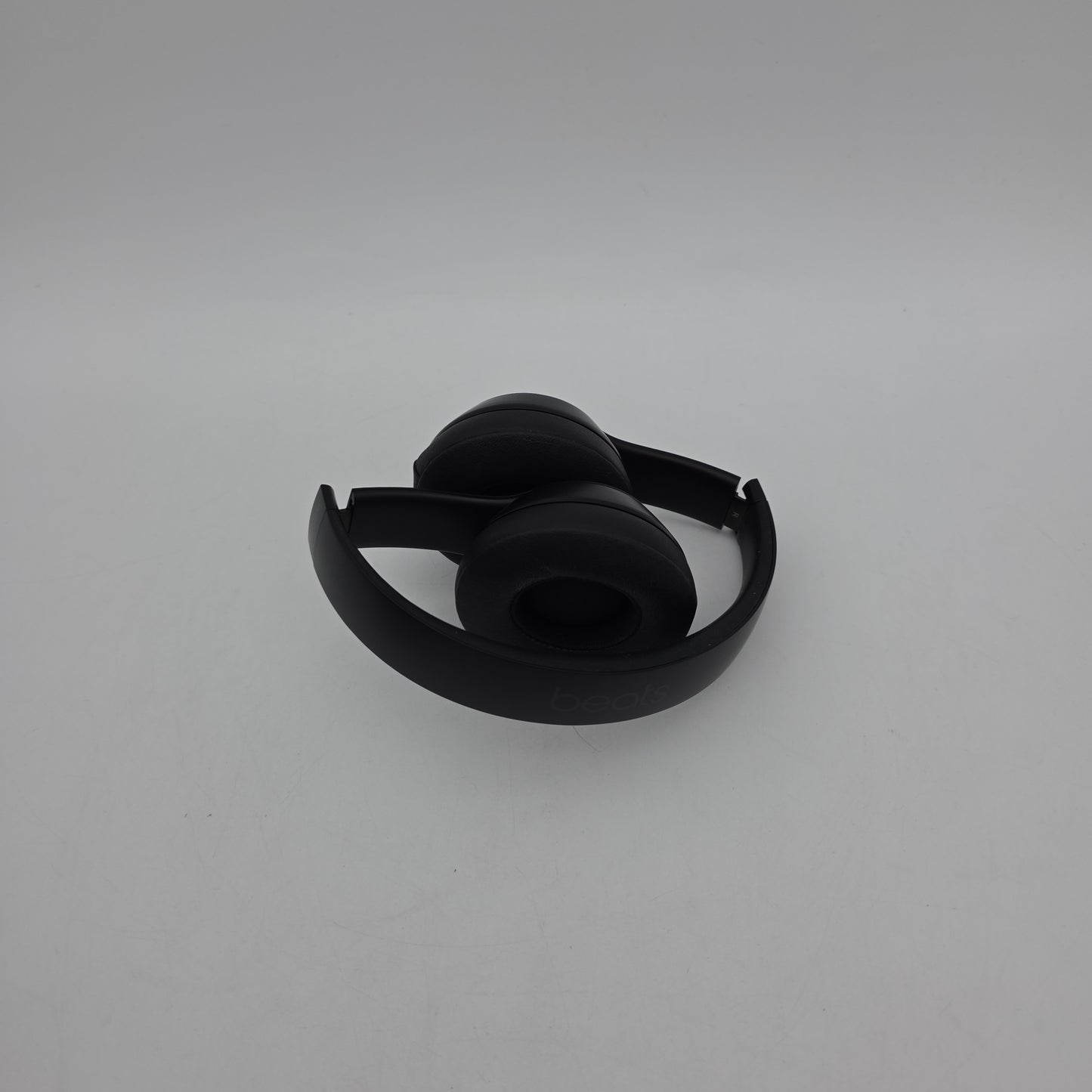 Beats Solo3 Wireless On-Ear Bluetooth Headphones Black A1796