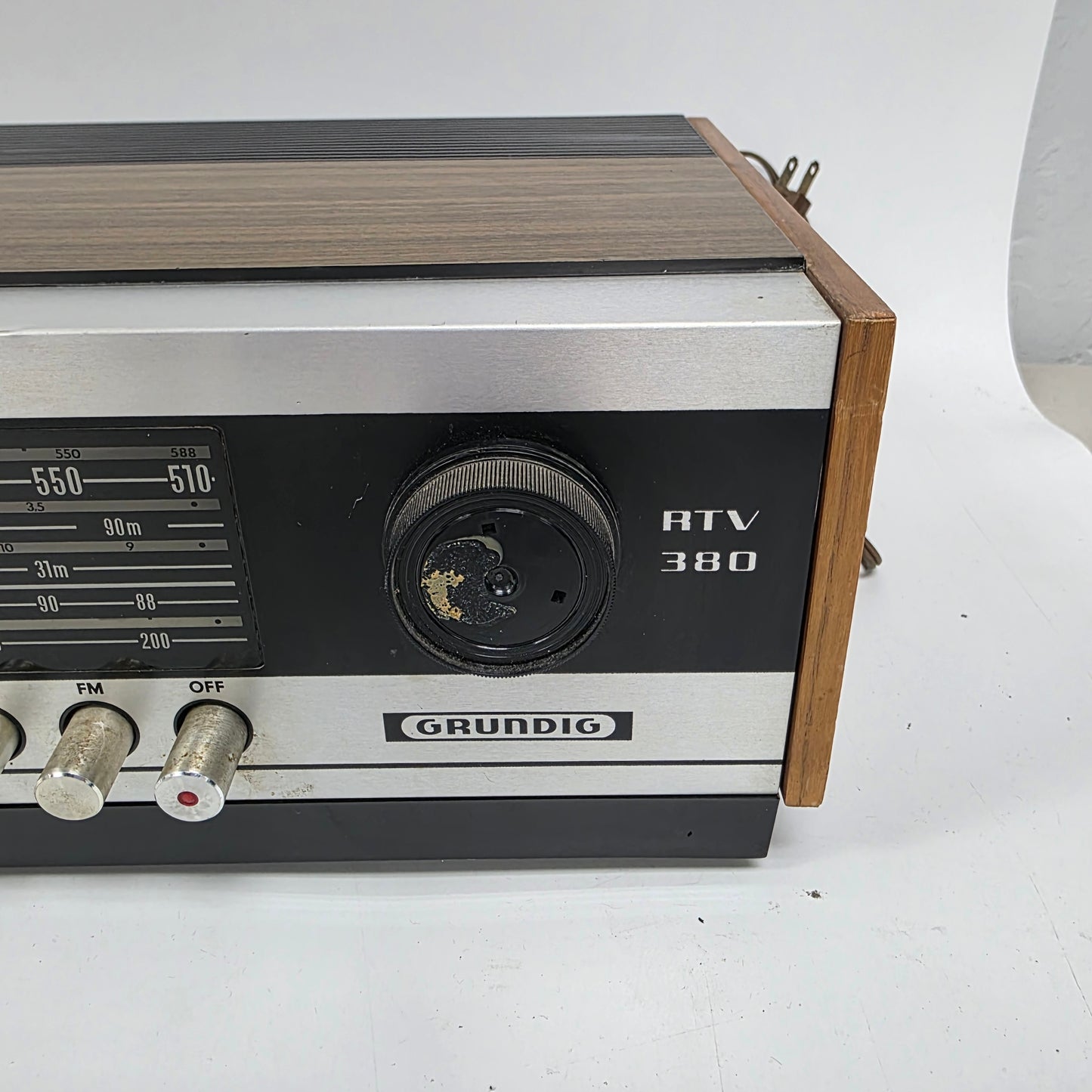 GRUNDIG RTV 380U Receiver