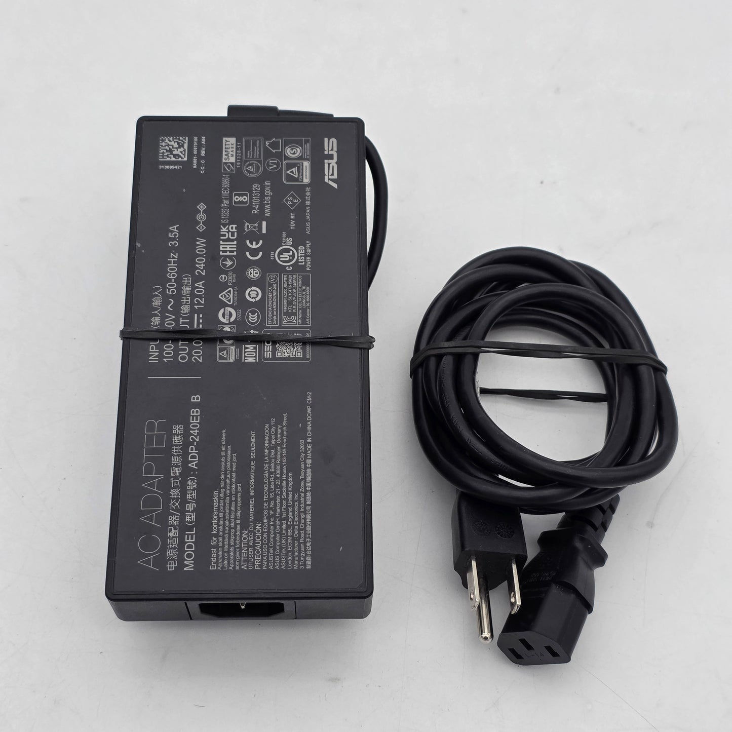 Asus ROG Zephyrus G14 GA402 14" Ryzen 9 7940HS 4.0GHz 16GB RAM 2TB SSD RTX 4060