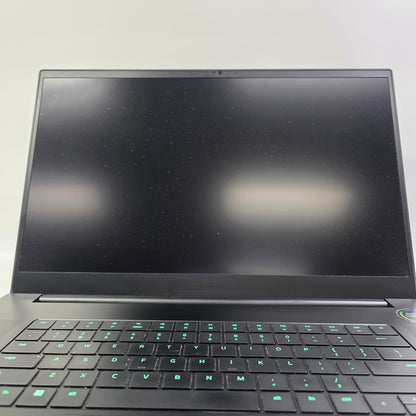 Razer Blade 17 RZ09-0423 17" i9-12900H 2.5GHz 16GB 1TB SSD GeForce RTX 3070 Ti