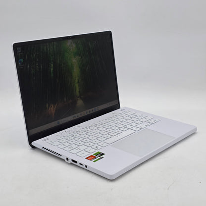 Asus ROG Zephyrus G14 GA402 14" Ryzen 9 7940HS 4.0GHz 16GB RAM 2TB SSD RTX 4060