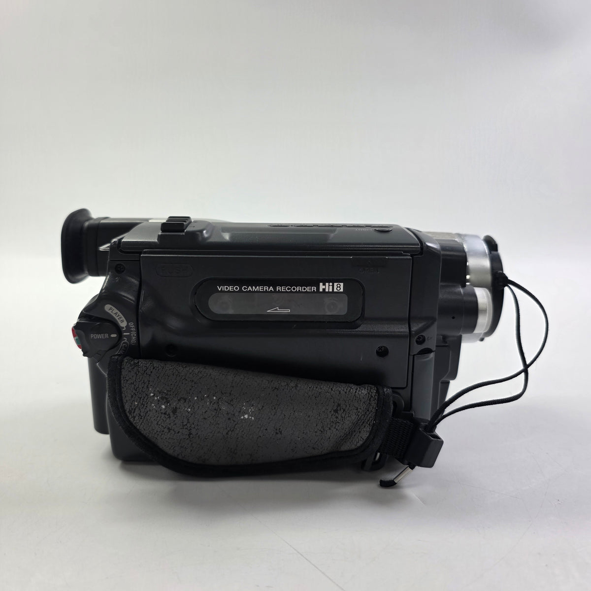 Sony CCD-TRV608 9.2MP Compact Digital Camera