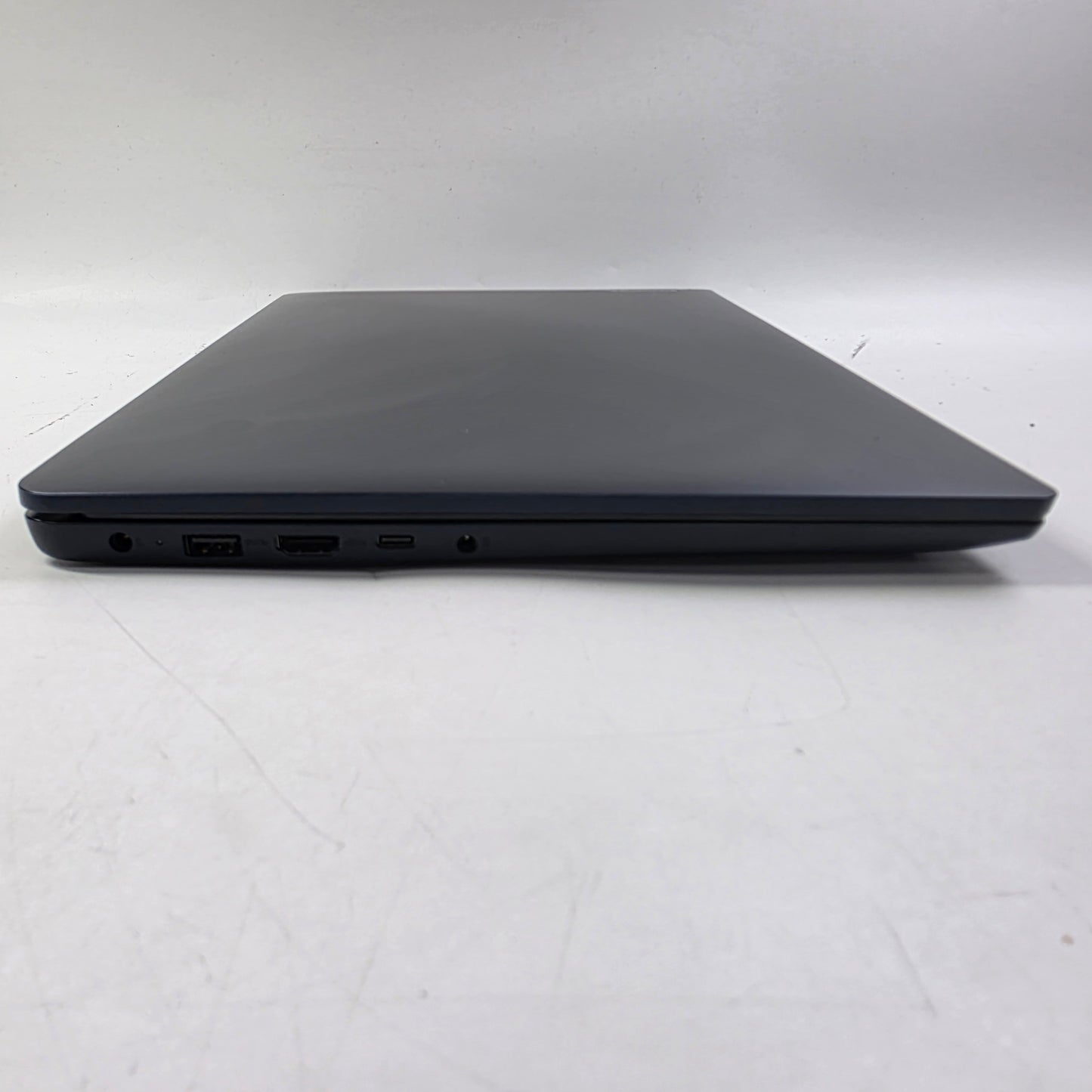 Lenovo IdeaPad 3 15ABA7 15.6" Ryzen 7 5825U 2.0GHz 12GB RAM 512GB SSD