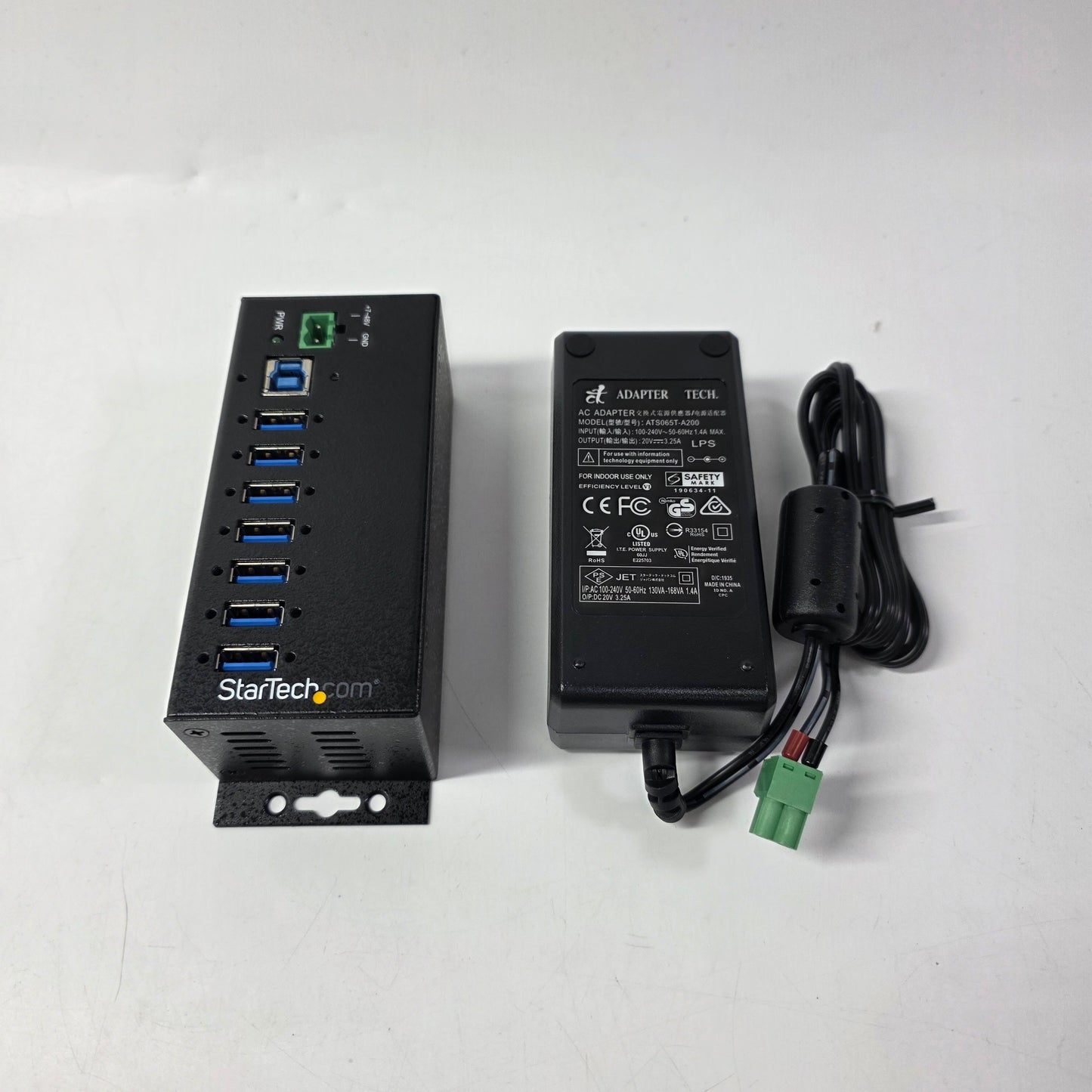 New StarTech 7 Port USB 3.0 Hub (5 Gbps)  USB HUB HB30A7AME