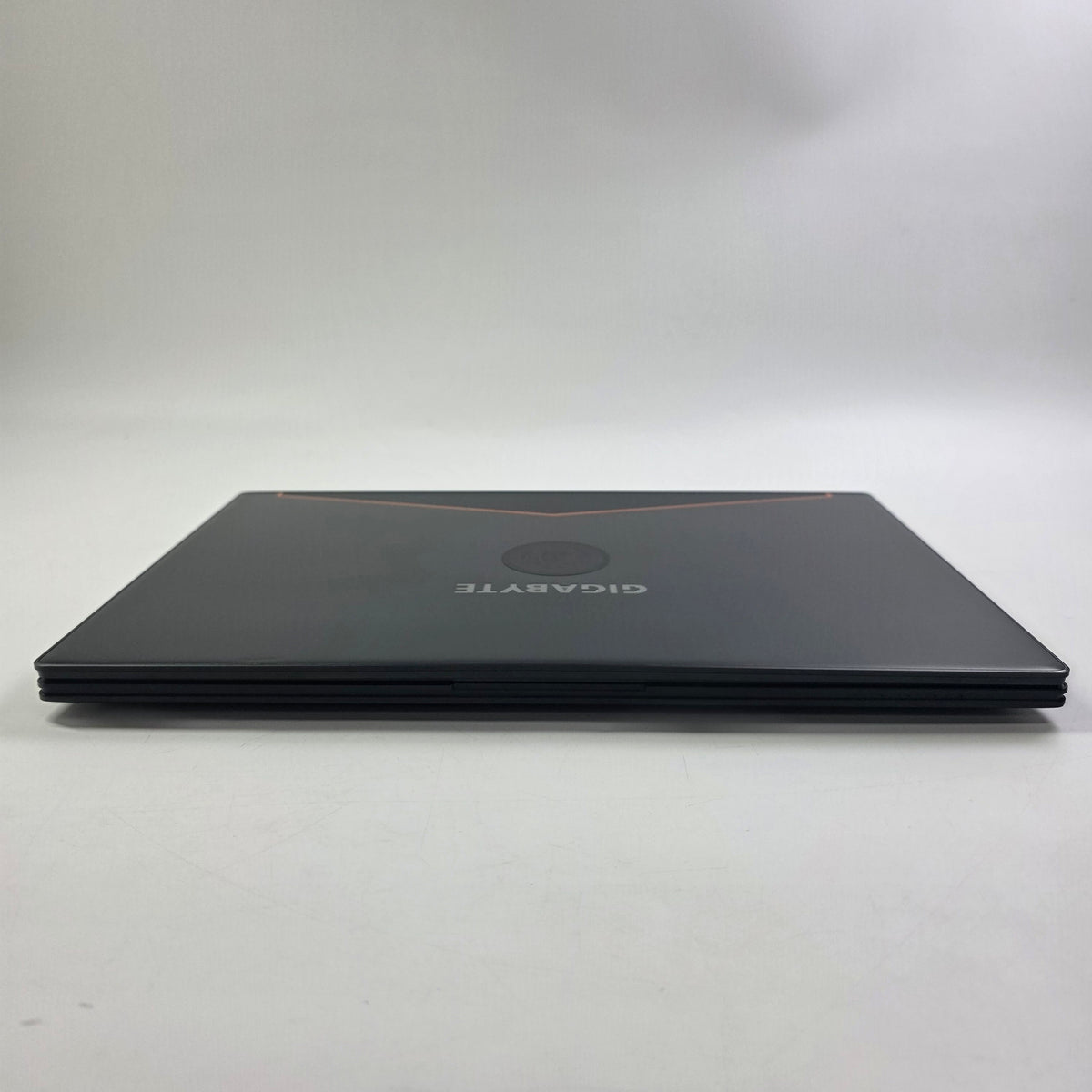 Gigabyte Aero 15 15.3 i7-7700HQ 2.8GHz 16GB RAM 512GB SSD GeForce GTX 1060
