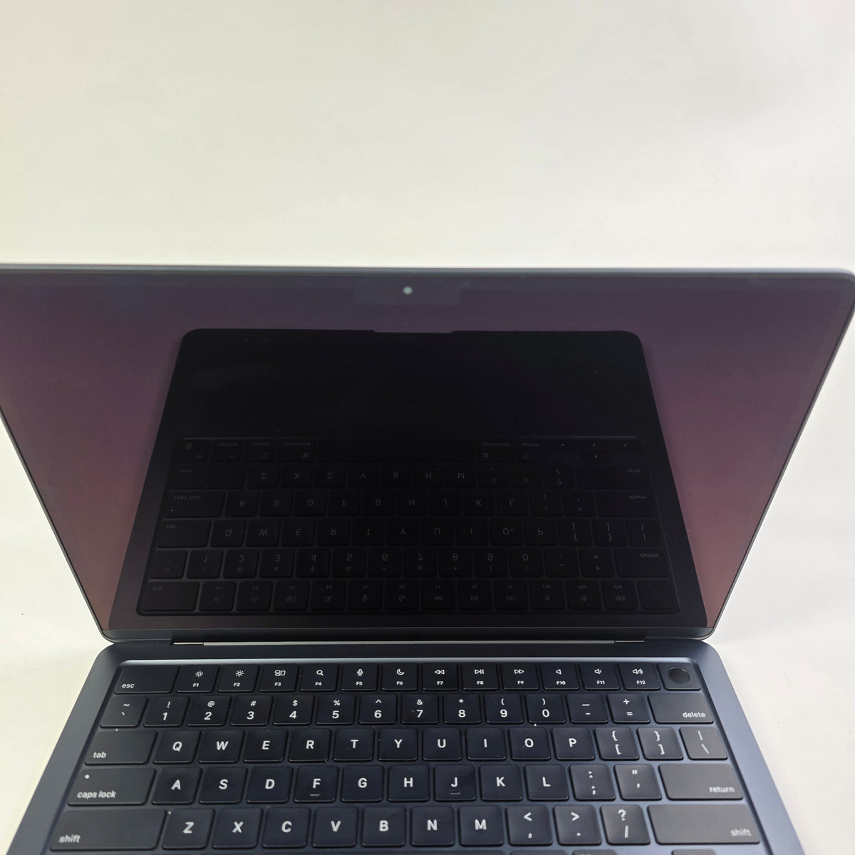 2022 Apple Macbook Air 13.6" M2 8C GPU 3.5GHz 16GB RAM 256GB SSD MC7X4LL/A