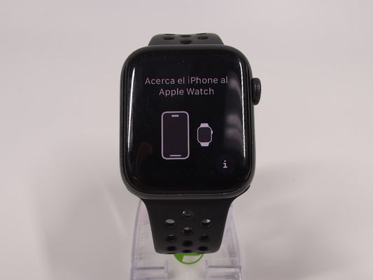 Unlocked Apple Watch SE 1st Gen 44MM Space Gray Aluminum A2354