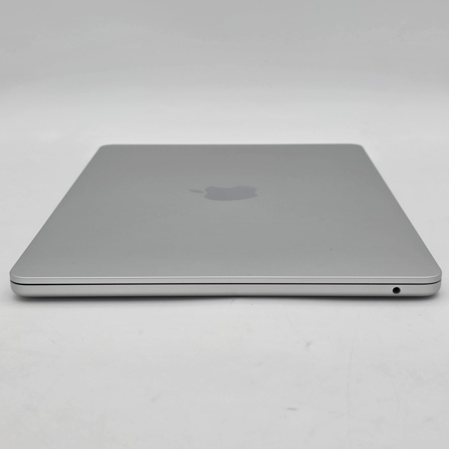 2025 Apple MacBook Air 13.6" M4 8C GPU 4.5GHz 16GB RAM 256GB SSD MW0W3LL/A