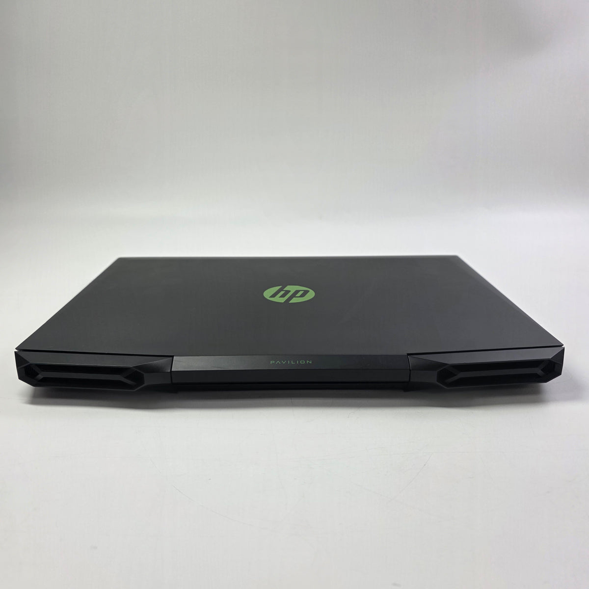 HP Pavilion Gaming 15.3 i5-9300H 2.4GHz 8GB RAM 256GB SSD GeForce GTX 1050