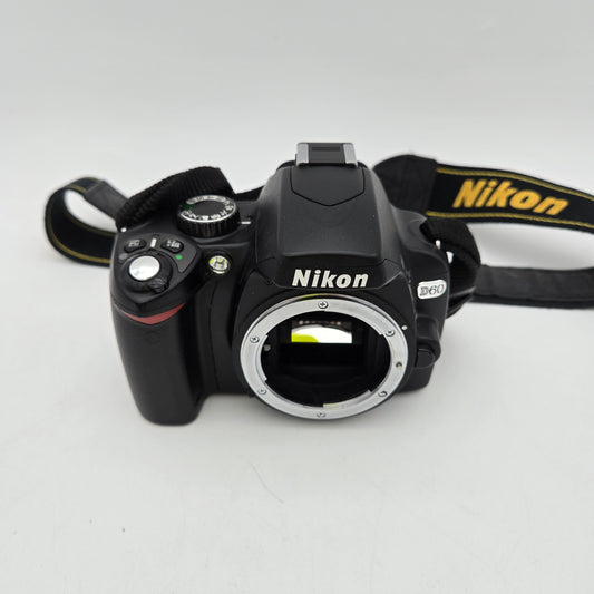 Nikon D60 10.2MP Digital SLR DSLR Camera 15,370 Shutter Count Body Only