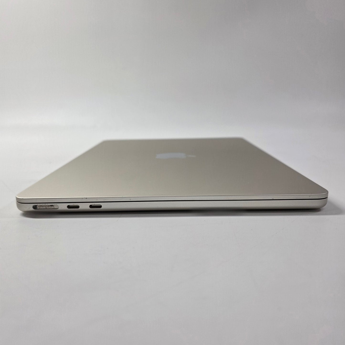 2022 Apple MacBook Air 13.6" M2 8C GPU 3.5GHz 8GB RAM 256GB SSD MLY13LL/A