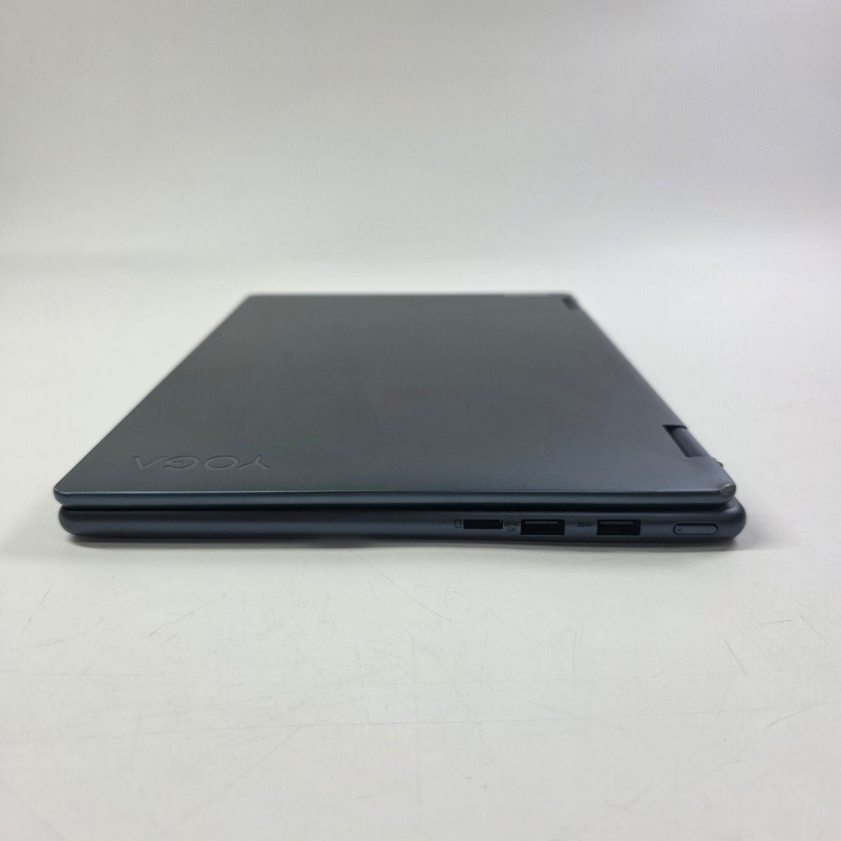 Lenovo Yoga 6 2-in-1 13.4 Ryzen 7 5700U 1.8GHz 16GB RAM 512GB SSD