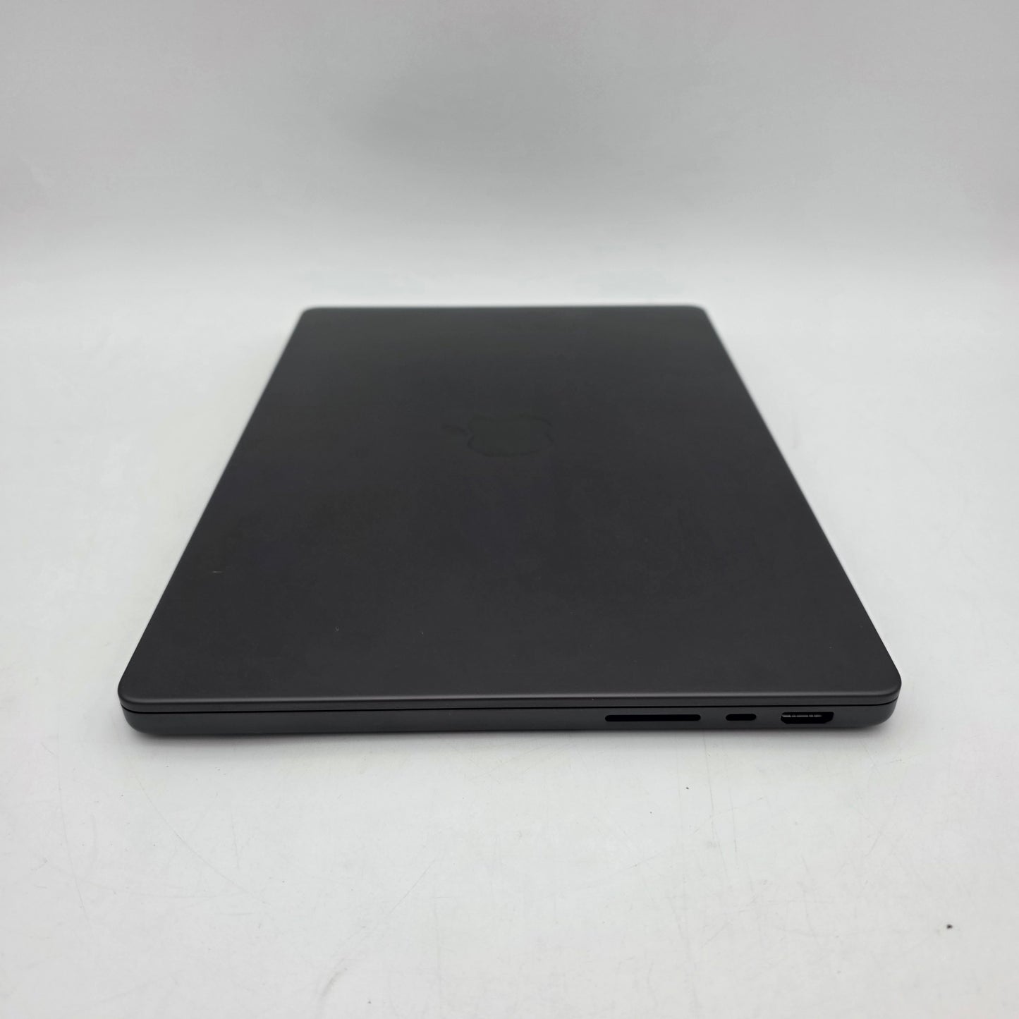 New 2025 Apple MacBook Pro 14" M4 4.5GHz 24GB RAM 1TB SSD A3434