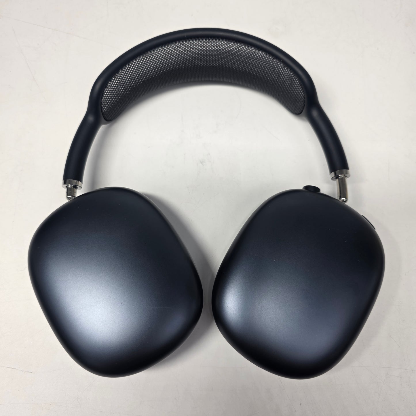 Apple AirPods Max Wireless Over-Ear Headphones Midnight MWW43AM/A