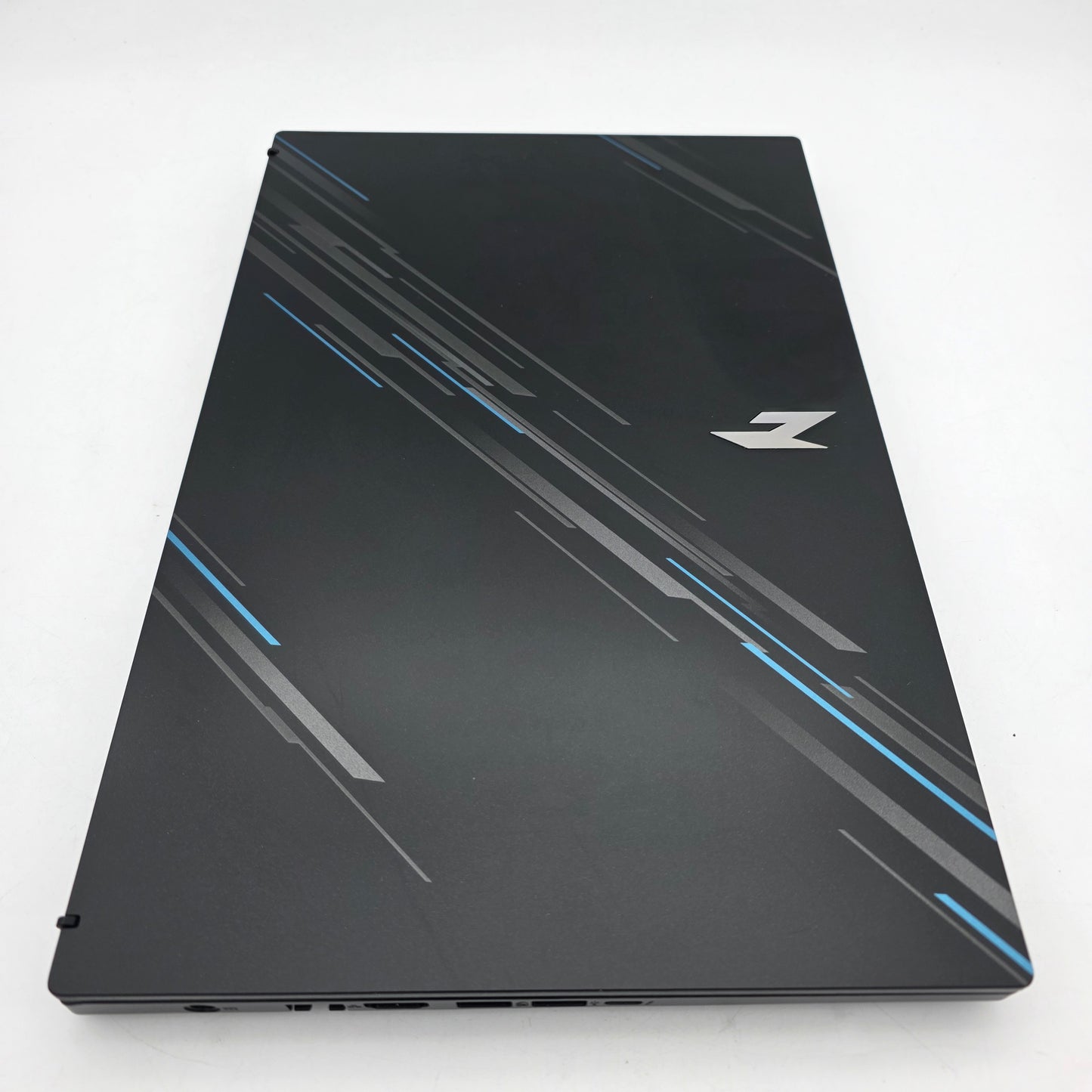 Acer Nitro V 15 15.6" i5-13420H 2.1GHz 32GB RAM 512GB SSD GeForce RTX 3050