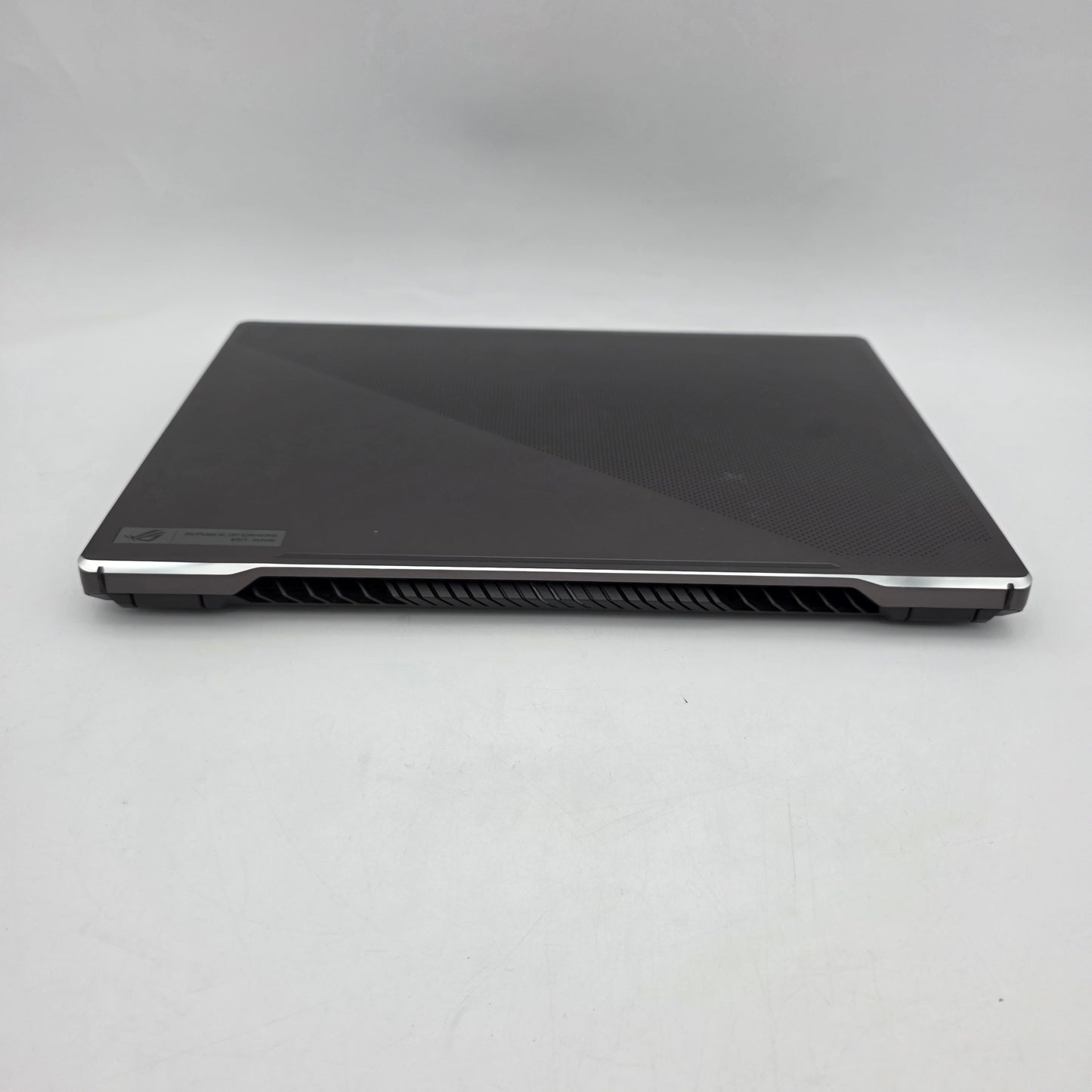 Asus ROG Zephyrus G15 GA503Q Ryzen 9 5900HS 16GB RAM 1TB SSD GeForce RTX 3070