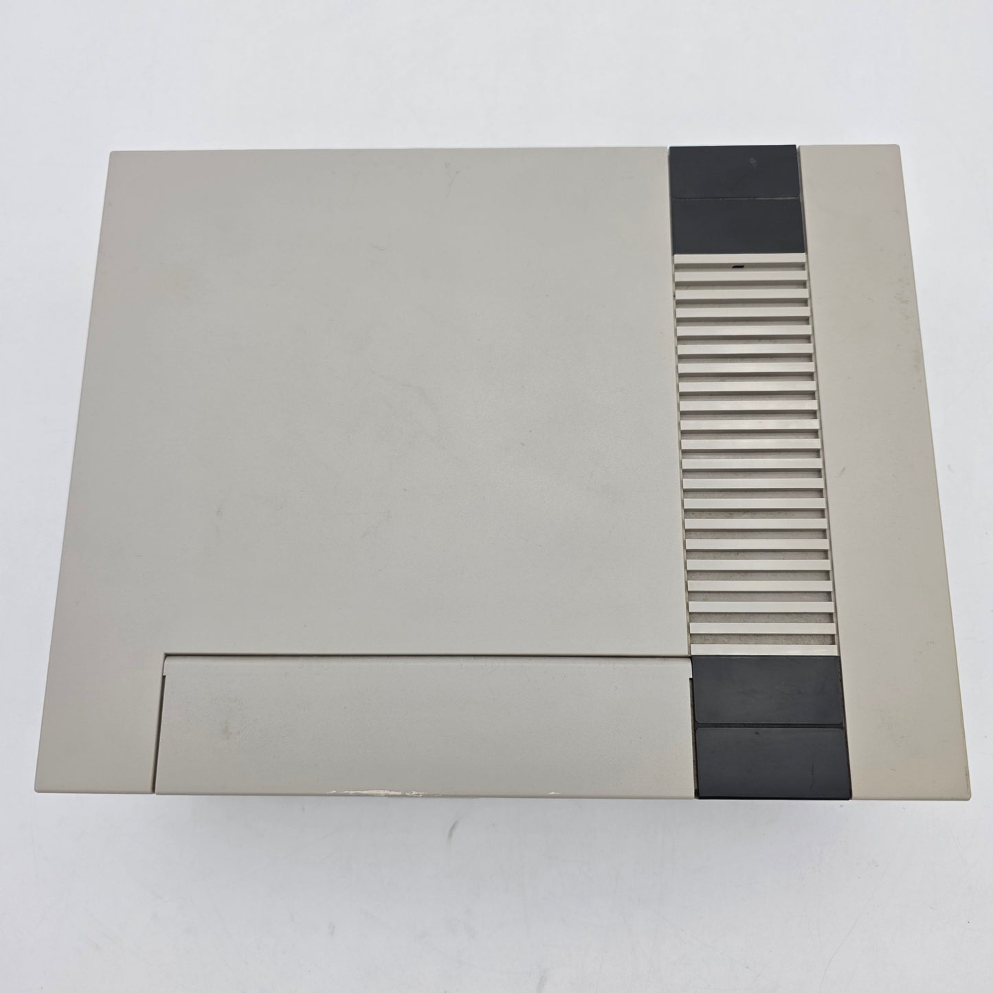 Nintendo Entertainment System NES Video Game Console NES-001 Gray